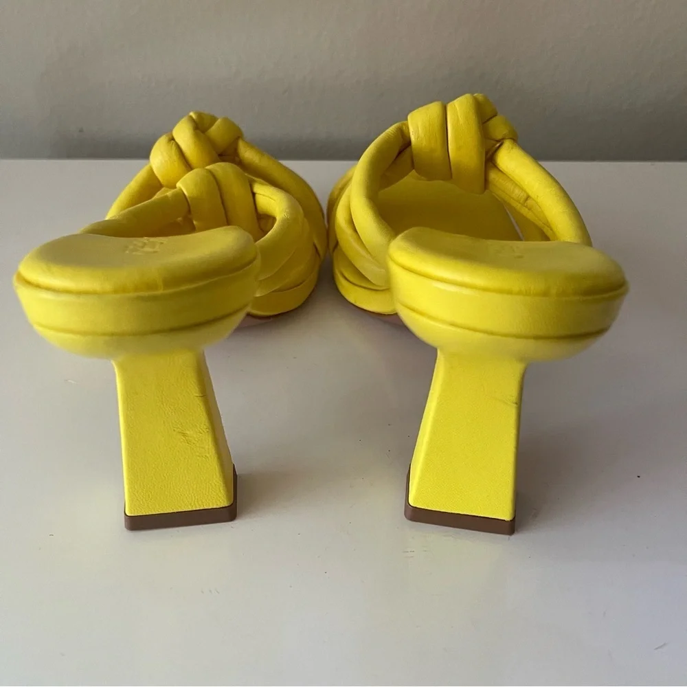 SAKS FITH AVENUE Colletion‎ leather knot heels